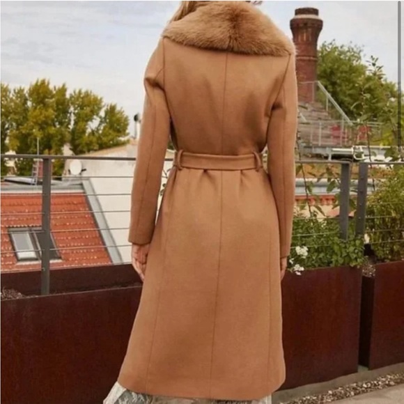 ✨Aritzia✨ Waldorf Wool Coat - Picture 2 of 6